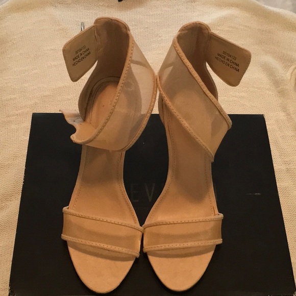 Shoes - Picture 2 of 2